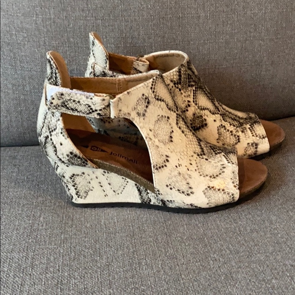 Boutique python wedges! NWOT - Picture 7 of 8